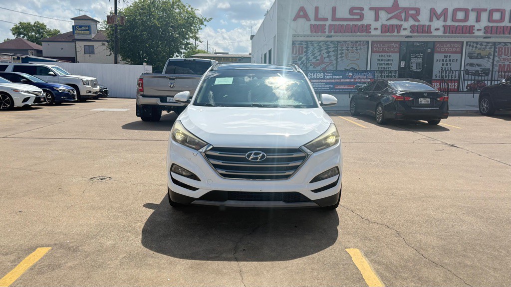 2017 Hyundai Tucson Image 2