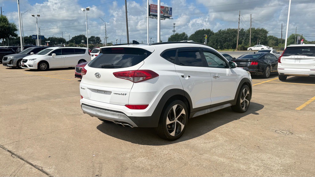 2017 Hyundai Tucson Image 8