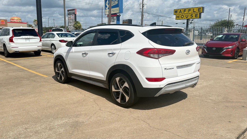 2017 Hyundai Tucson Image 10