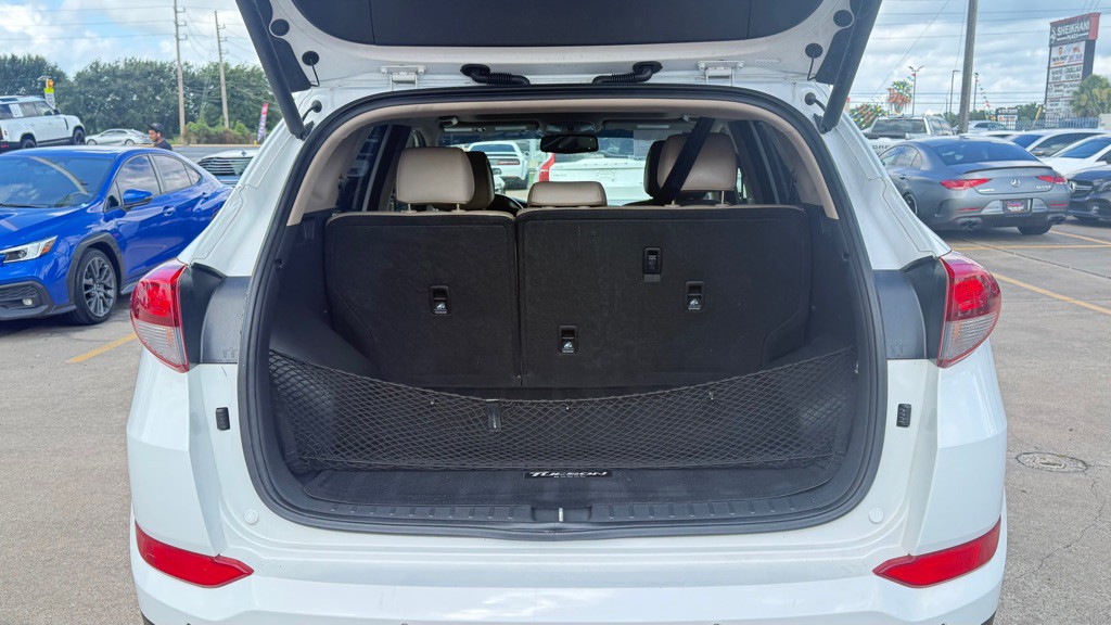 2017 Hyundai Tucson Image 11