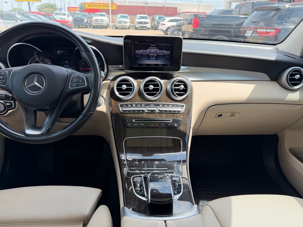 2017 Mercedes-Benz GLC-Class Image 22
