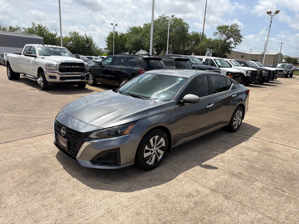 2024 Nissan Altima Image 3