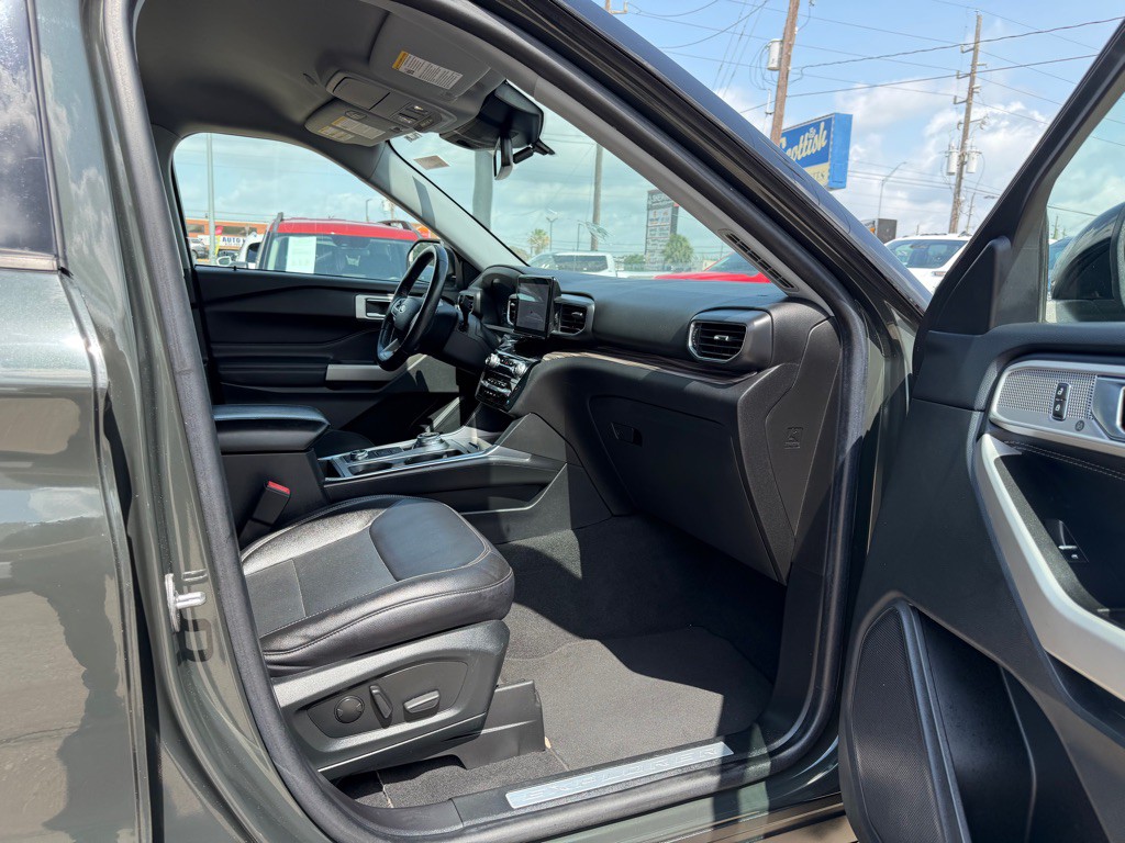 2022 Ford Explorer Image 14