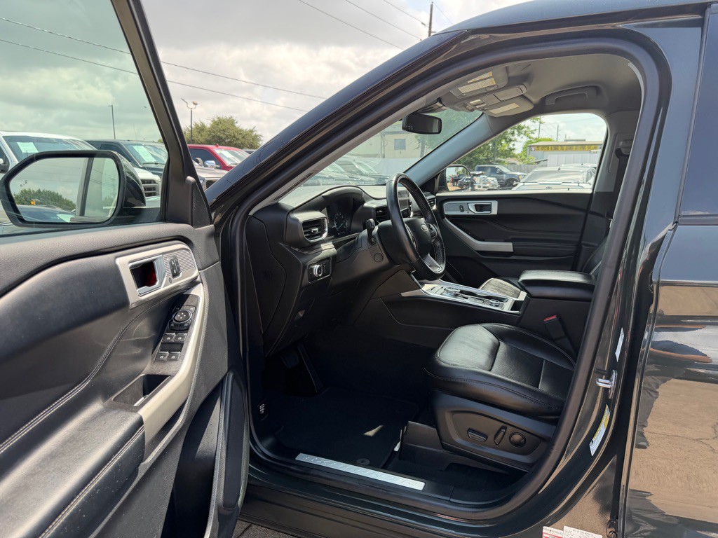 2022 Ford Explorer Image 15