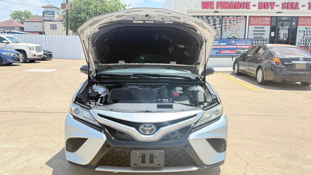 2018 Toyota Camry Image 11