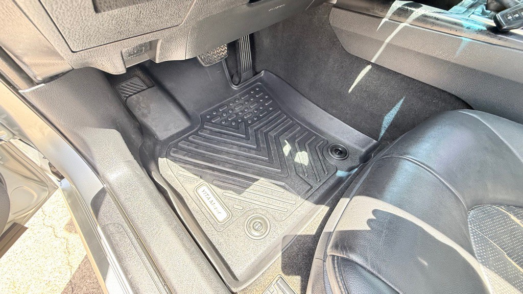 2018 Toyota Camry Image 26