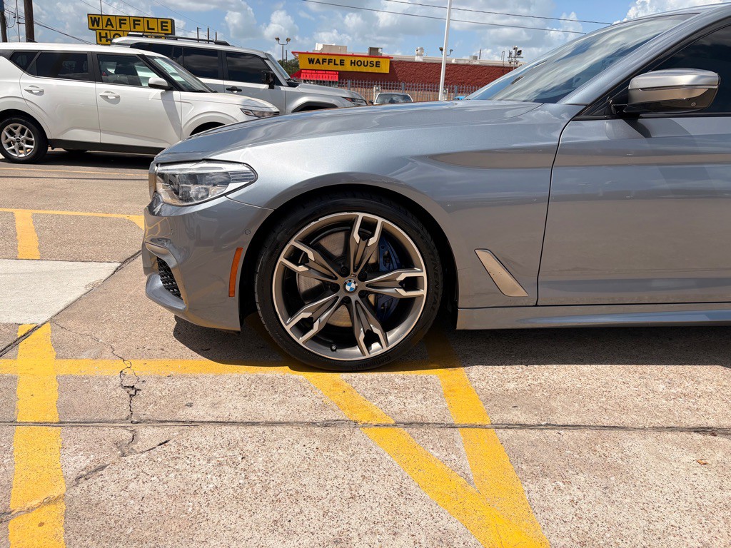 2019 BMW 5 Series Image 4