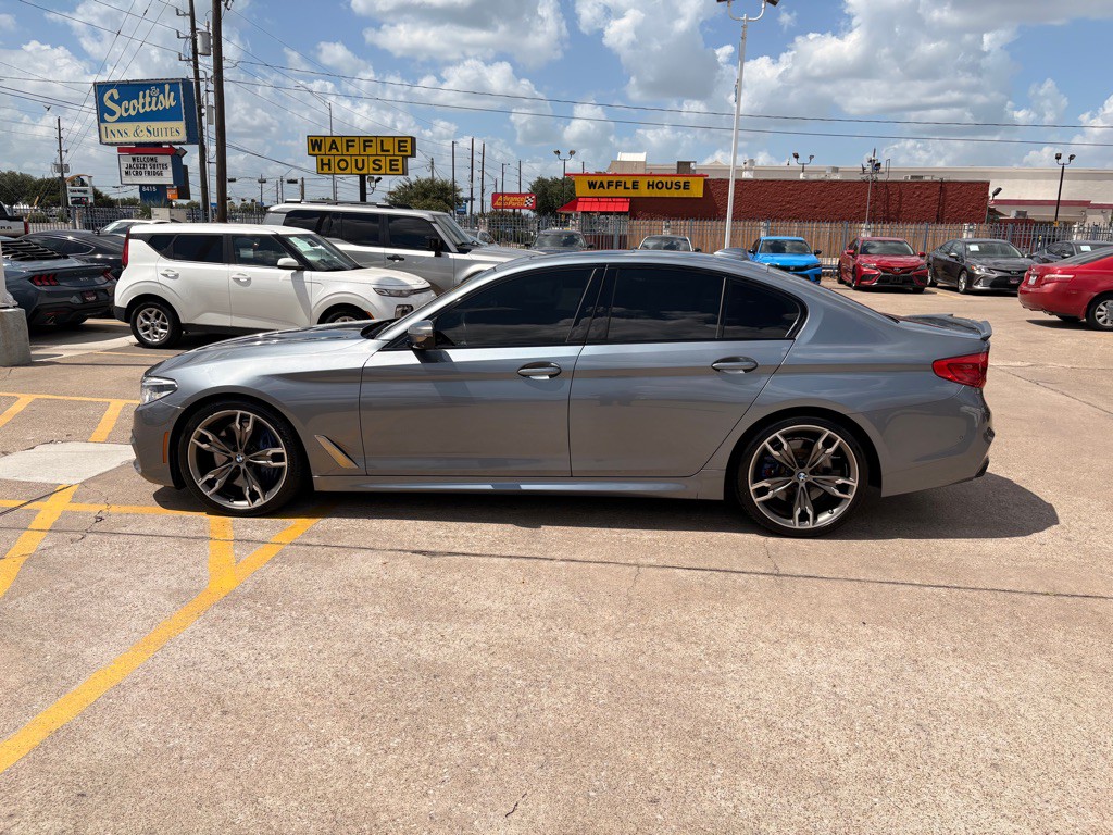2019 BMW 5 Series Image 5