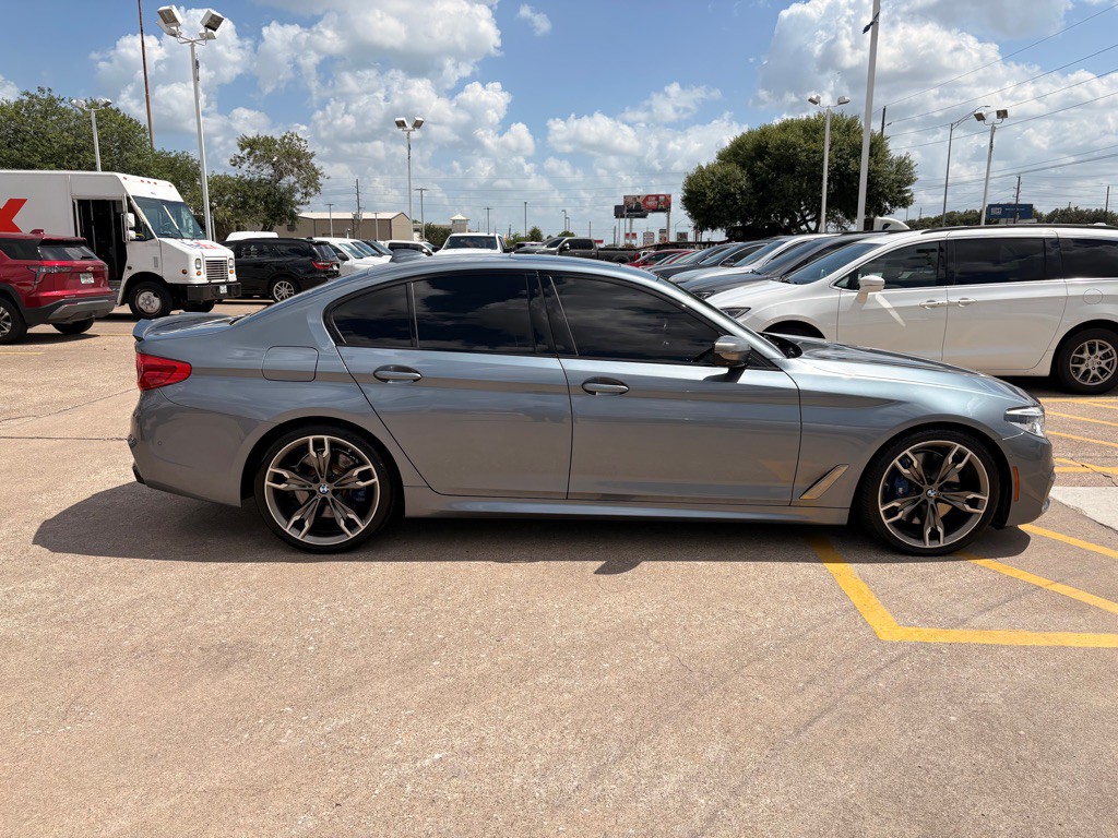 2019 BMW 5 Series Image 9