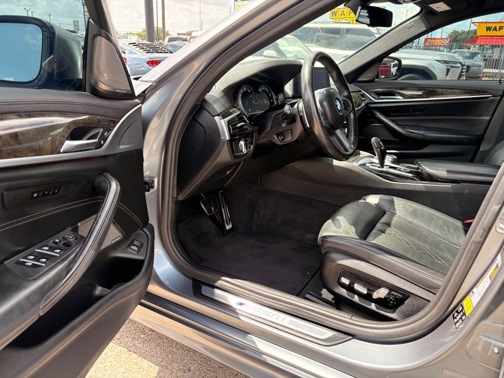 2019 BMW 5 Series Image 14