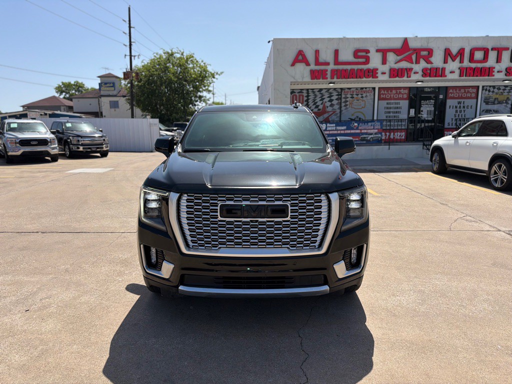 2023 GMC Yukon Image 2