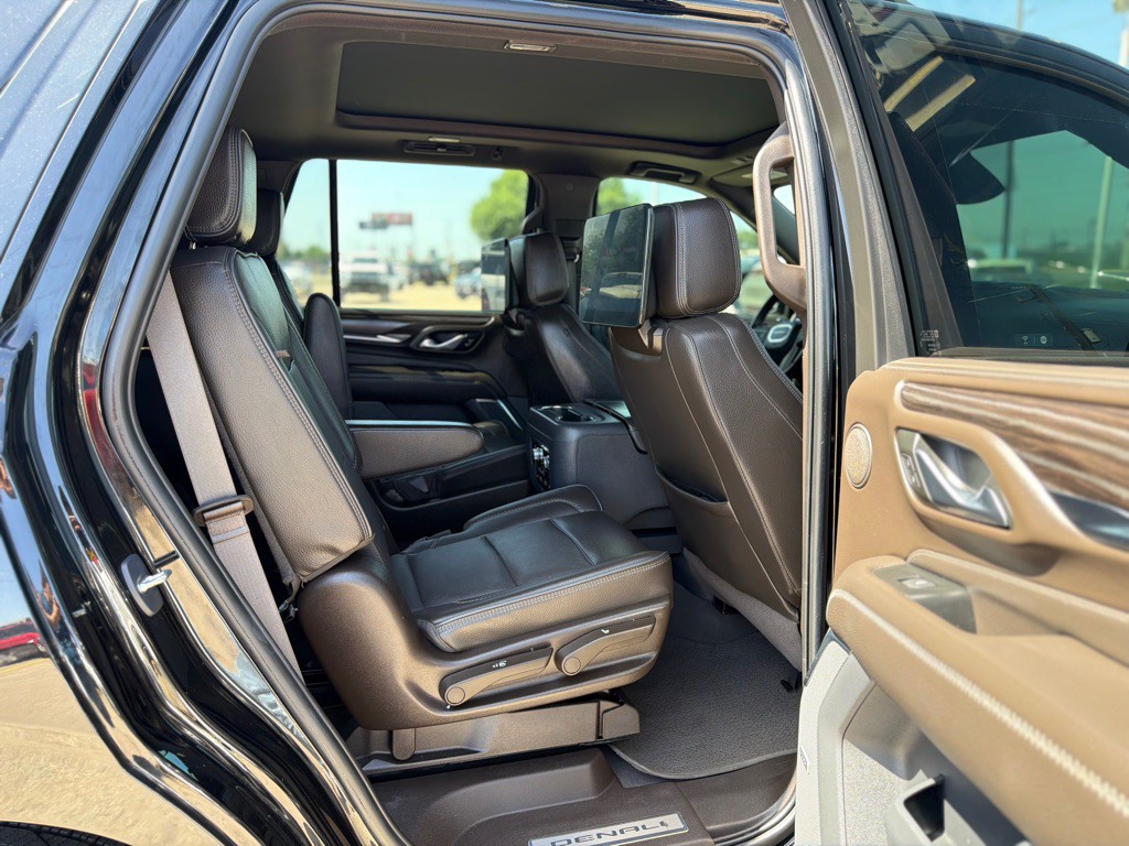 2023 GMC Yukon Image 11