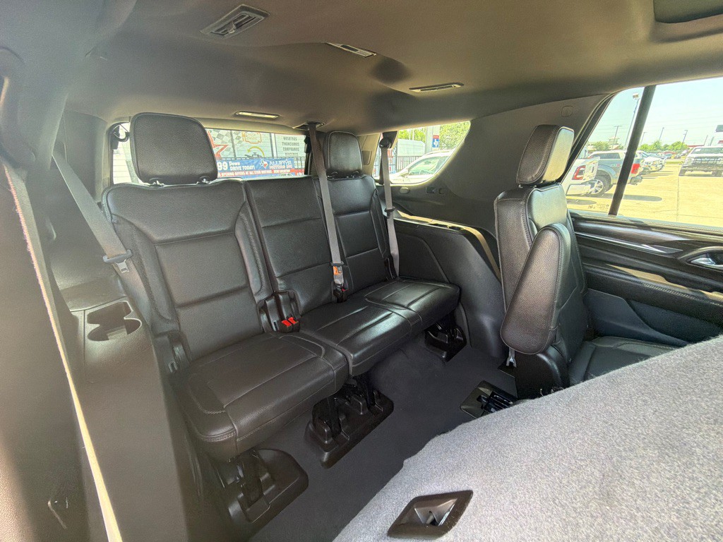 2023 GMC Yukon Image 16