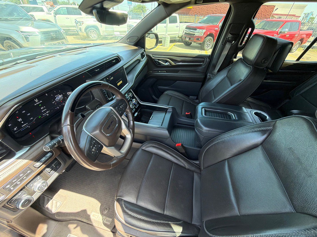 2023 GMC Yukon Image 19