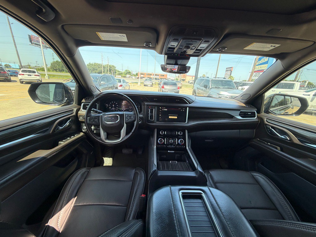 2023 GMC Yukon Image 21