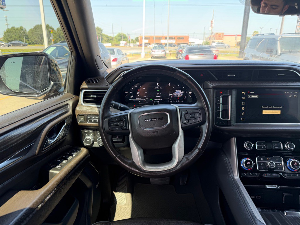 2023 GMC Yukon Image 25