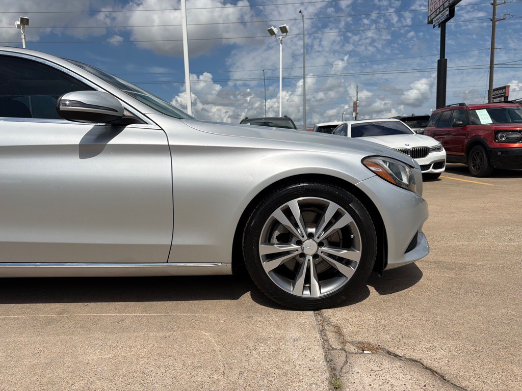 2017 Mercedes-Benz C-Class Image 4