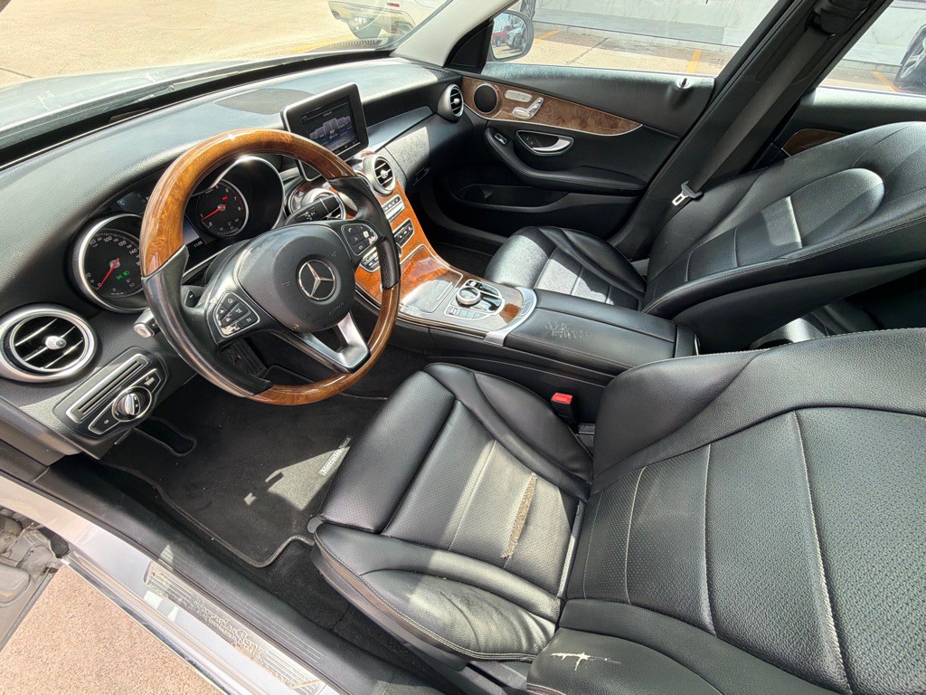 2017 Mercedes-Benz C-Class Image 17