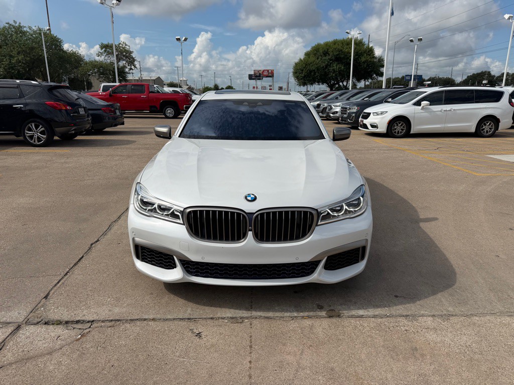 2018 BMW 7 Series Image 2