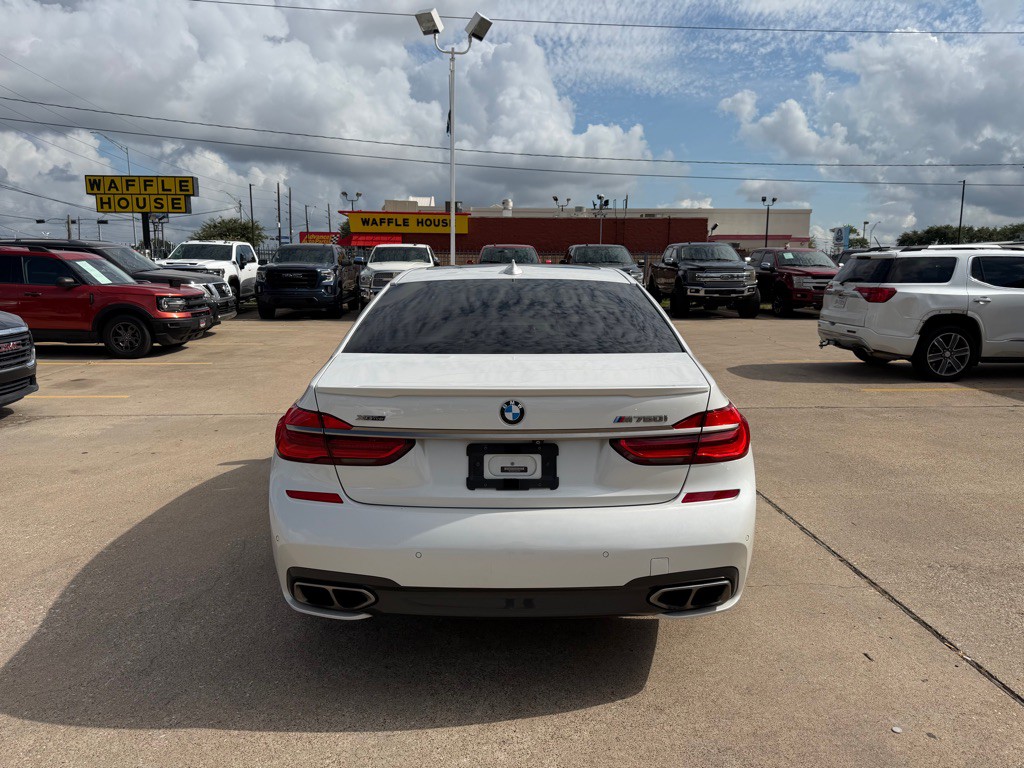 2018 BMW 7 Series Image 10