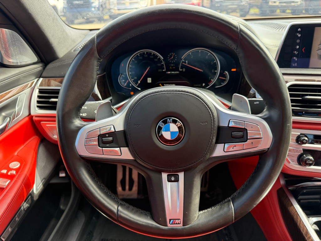 2018 BMW 7 Series Image 25