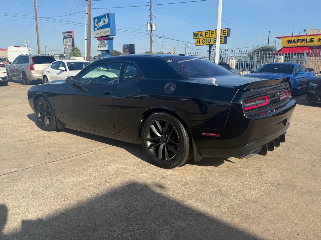 2019 Dodge Challenger Image 4