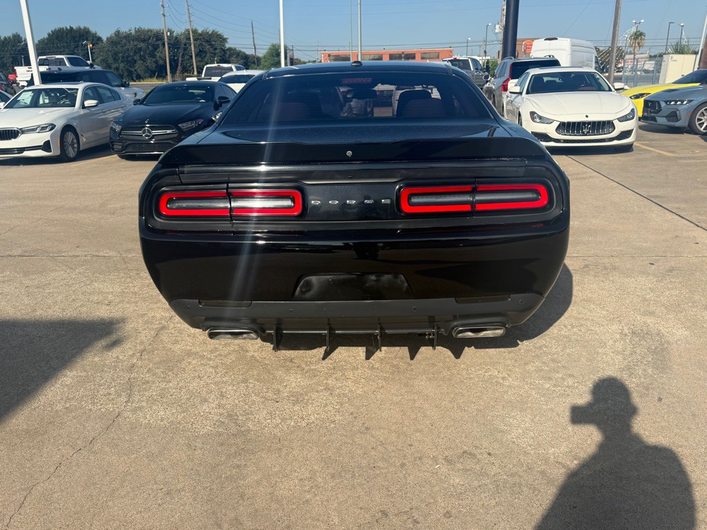 2019 Dodge Challenger Image 5