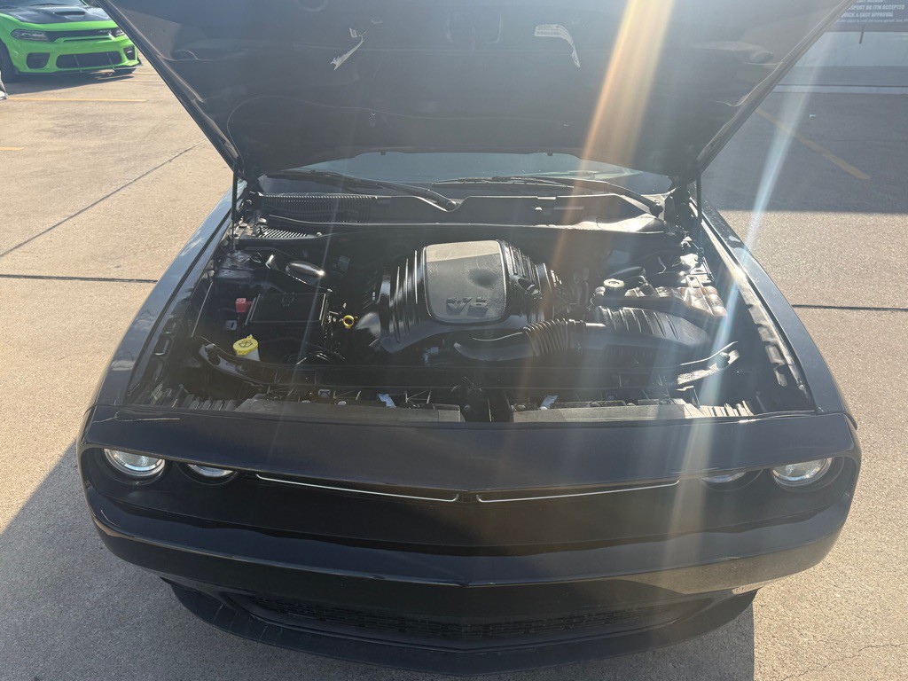 2019 Dodge Challenger Image 9
