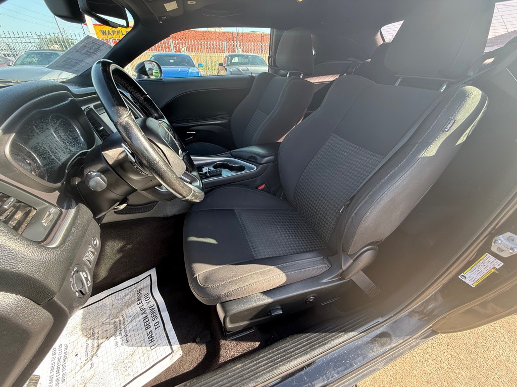 2019 Dodge Challenger Image 10