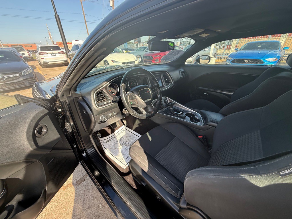 2019 Dodge Challenger Image 11