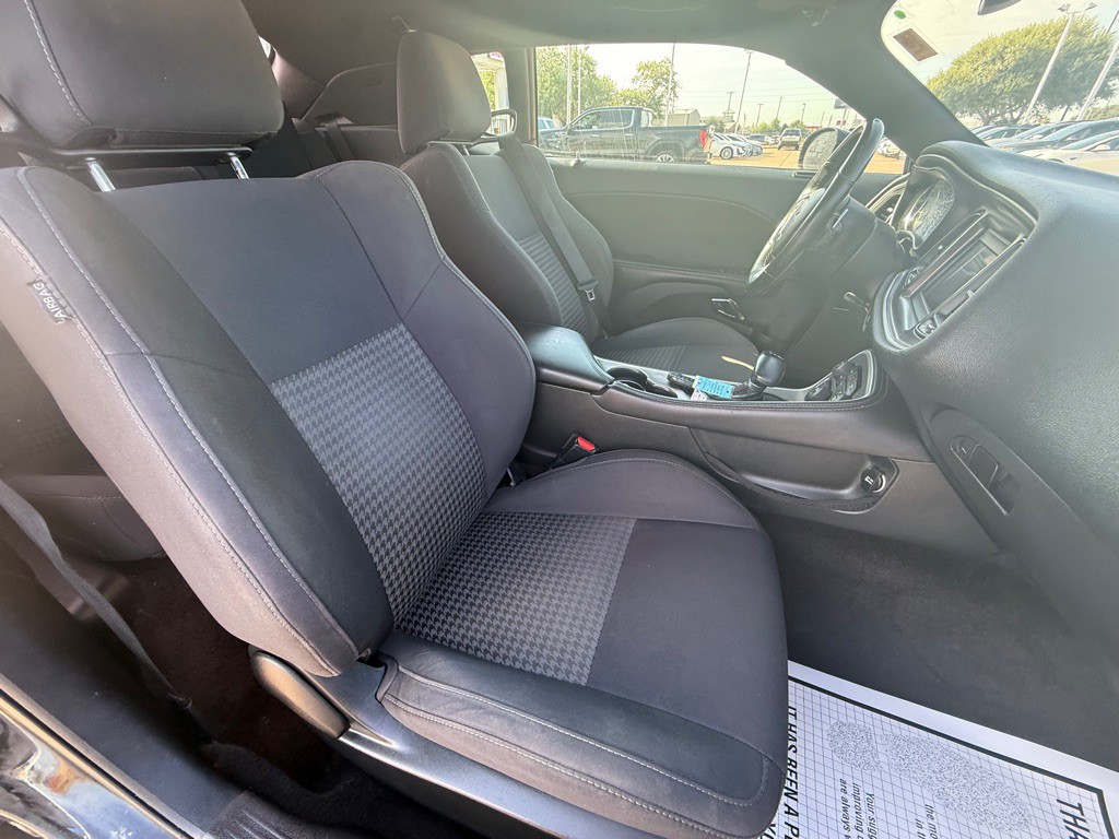 2019 Dodge Challenger Image 14