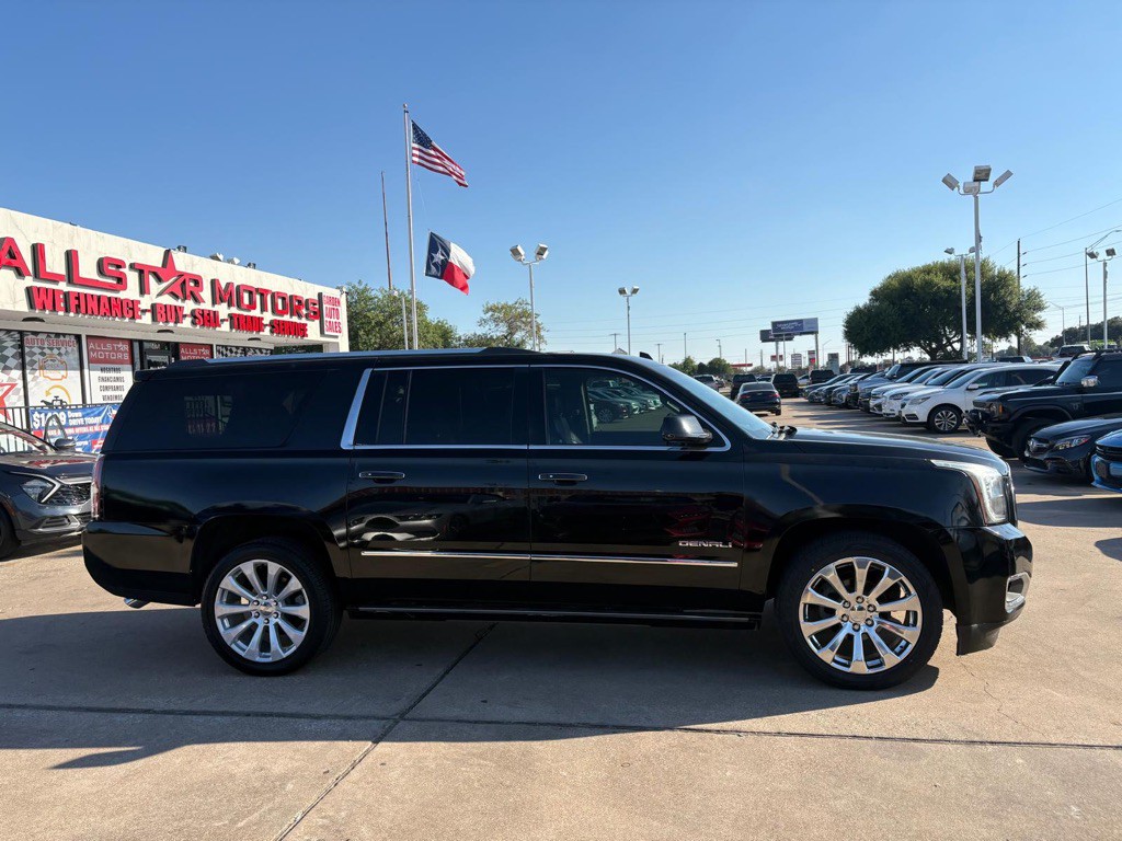 2017 GMC Yukon Image 7