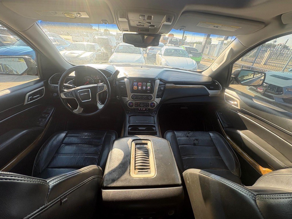 2017 GMC Yukon Image 16