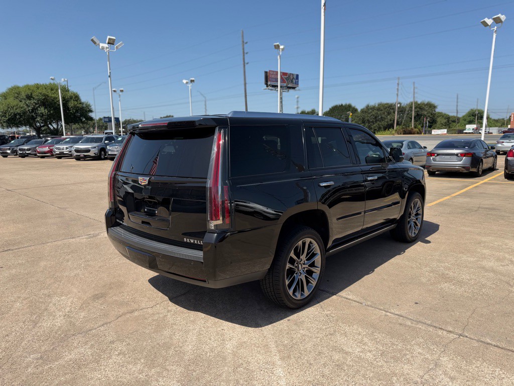 2019 Cadillac Escalade Image 9