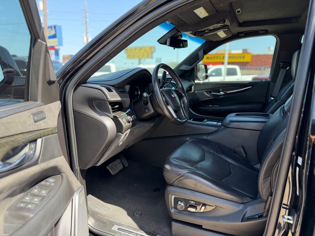 2019 Cadillac Escalade Image 14