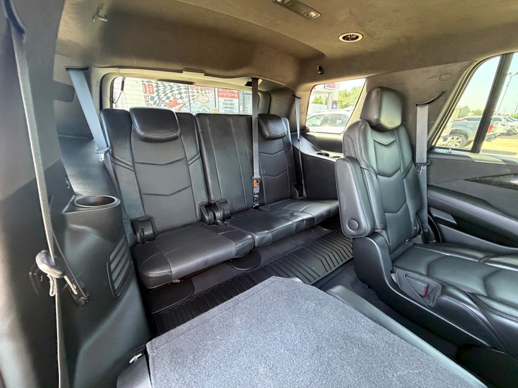 2019 Cadillac Escalade Image 16