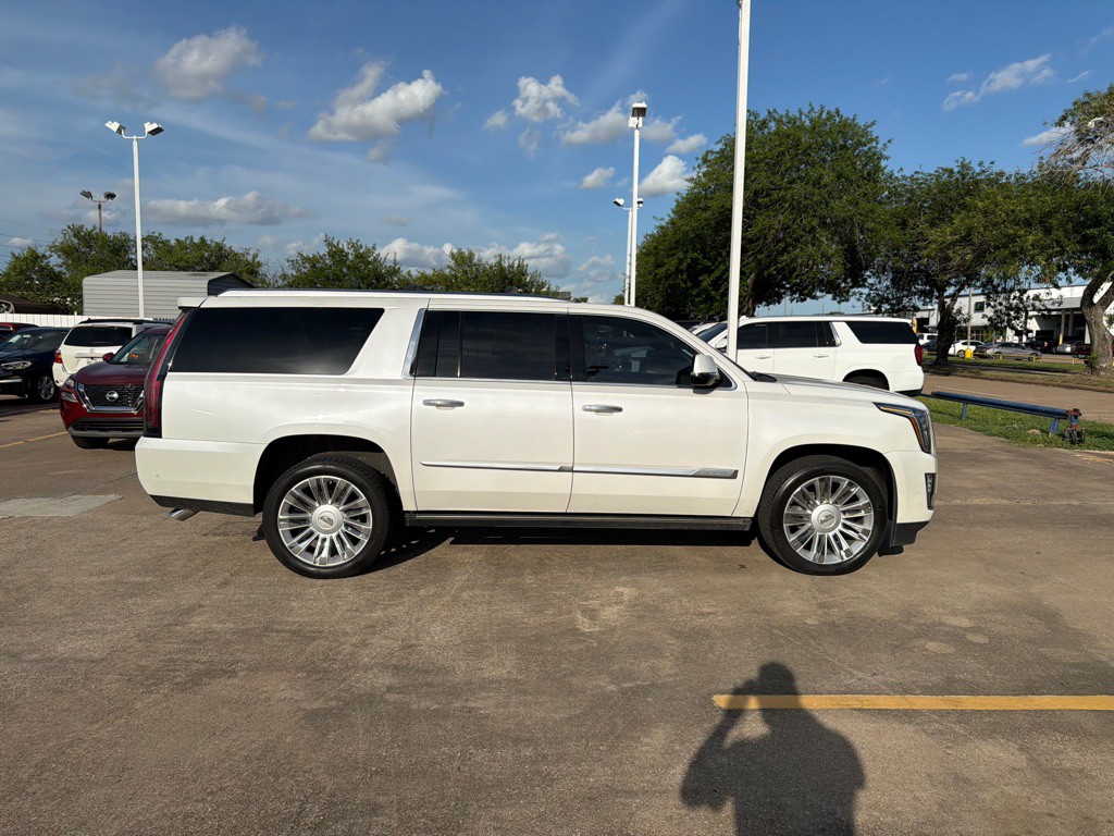 2018 Cadillac Escalade Image 6