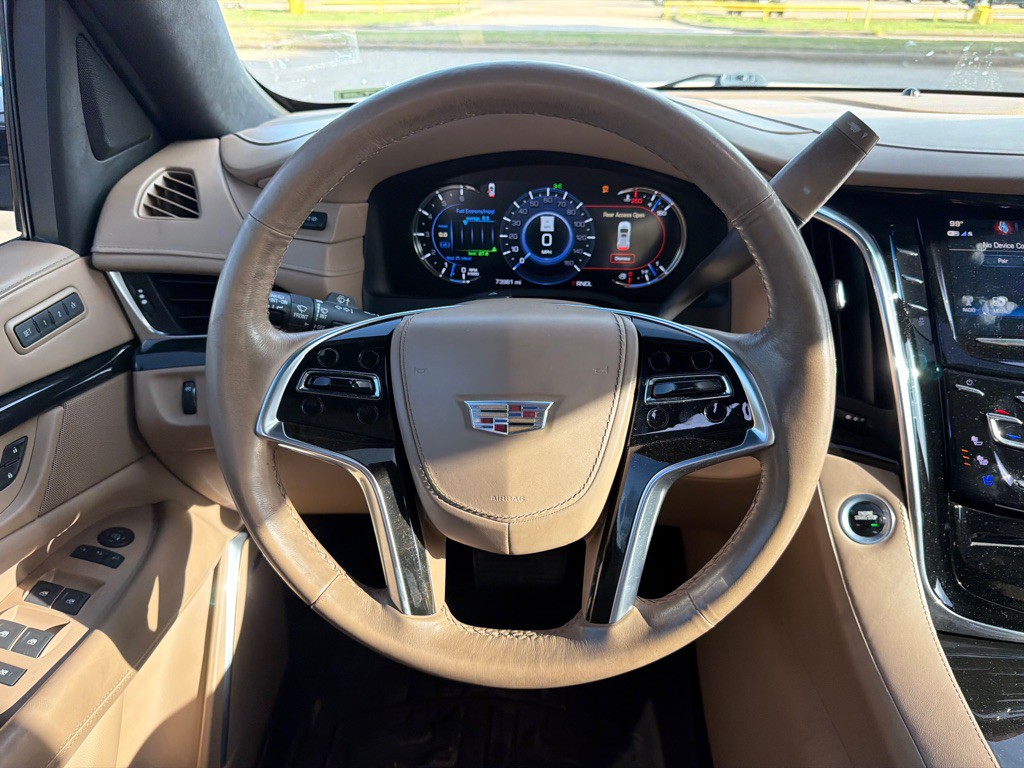 2018 Cadillac Escalade Image 23