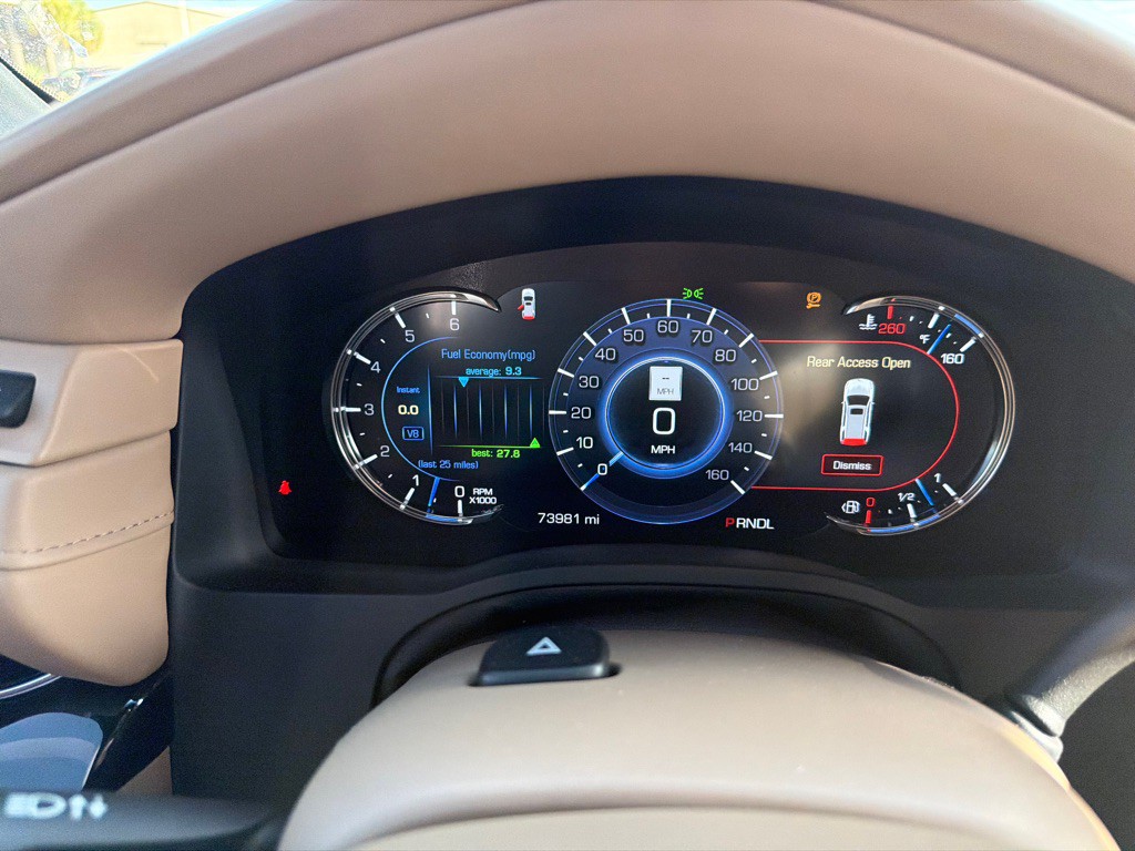 2018 Cadillac Escalade Image 24