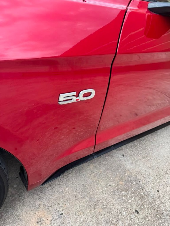 2022 Ford Mustang Image 10
