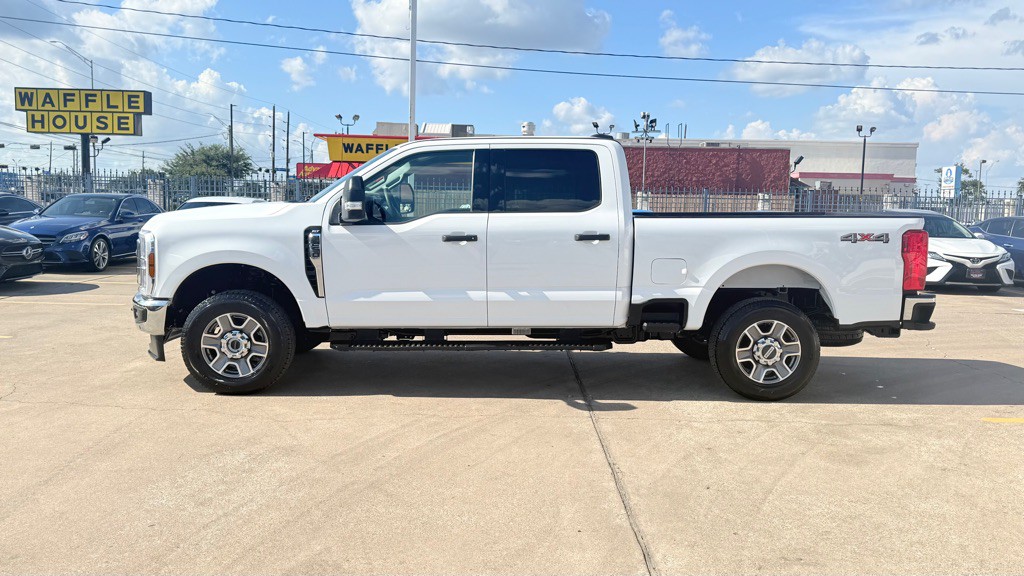 2025 Ford F-250 Image 4