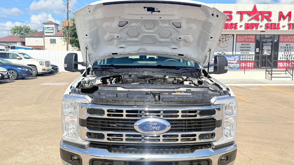 2025 Ford F-250 Image 12