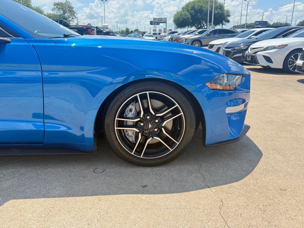 2020 Ford Mustang Image 9