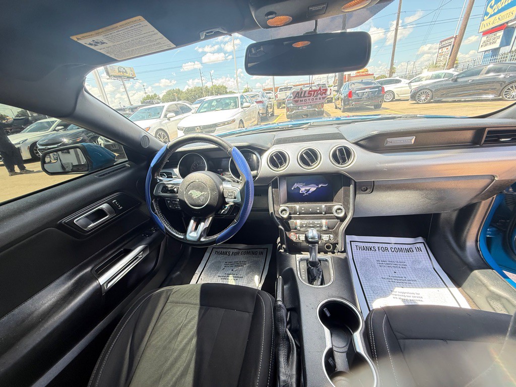 2020 Ford Mustang Image 17