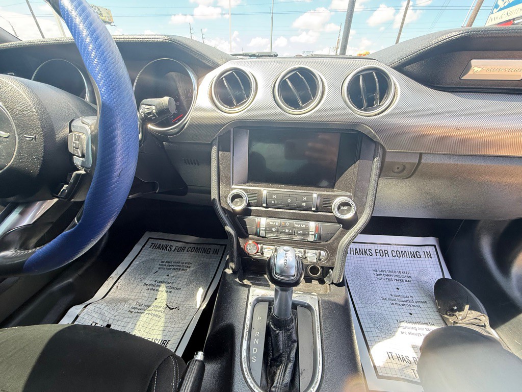 2020 Ford Mustang Image 18