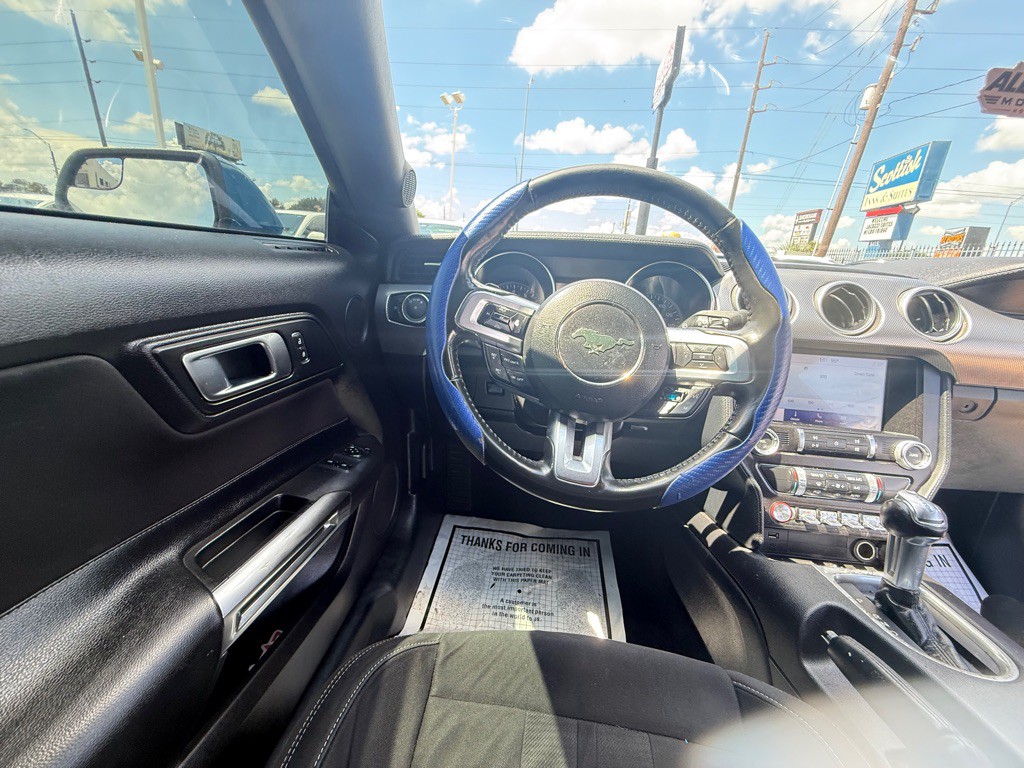 2020 Ford Mustang Image 19