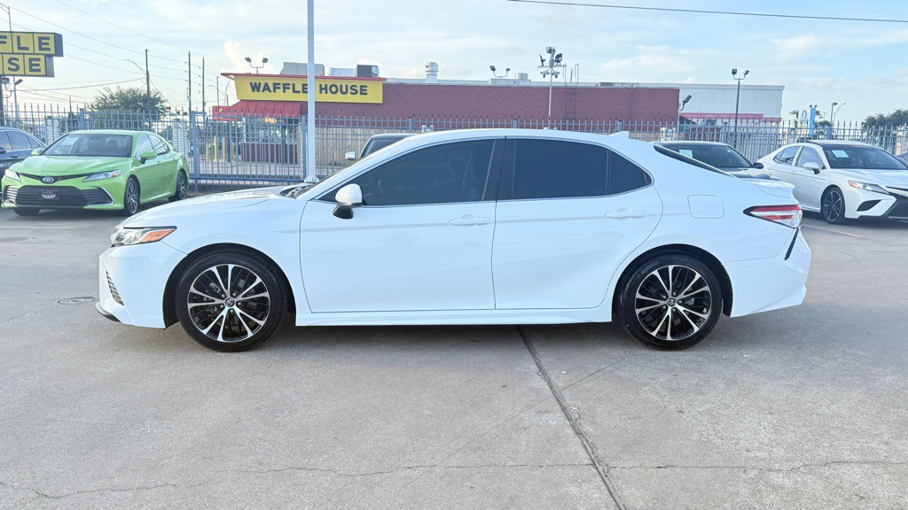 2020 Toyota Camry Image 4