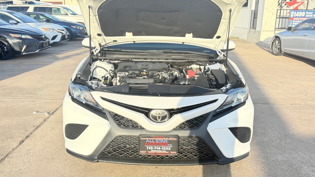 2020 Toyota Camry Image 12
