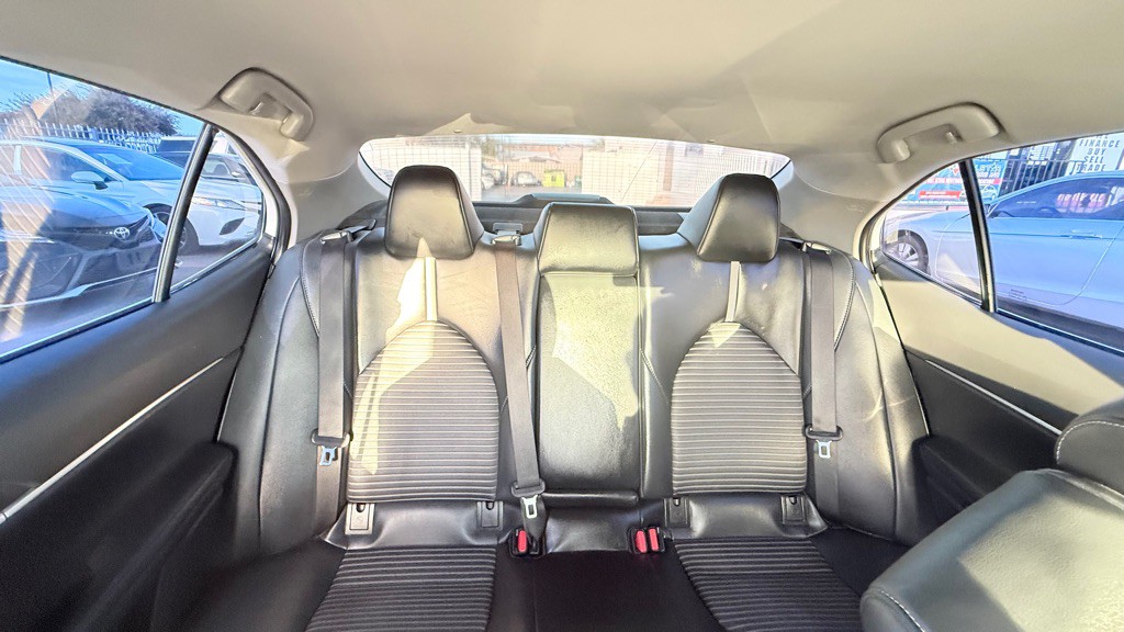2020 Toyota Camry Image 22