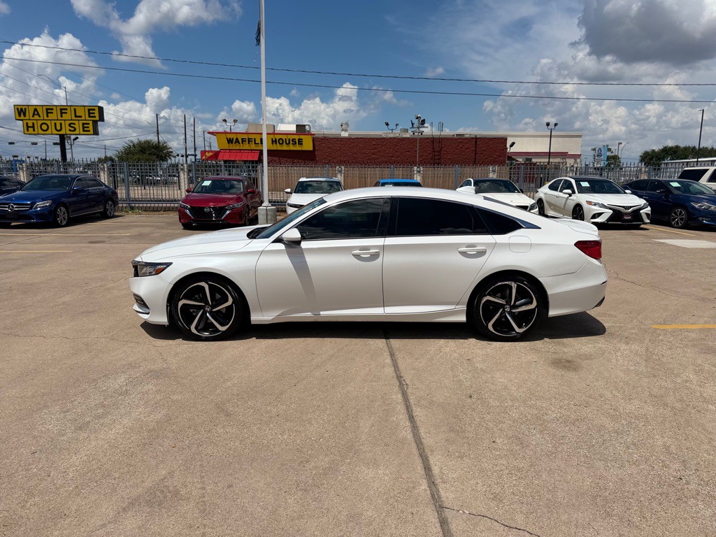 2019 Honda Accord Image 6